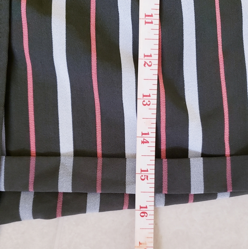 Like new S Lumiere high rise shorts - Picture 5 of 10
